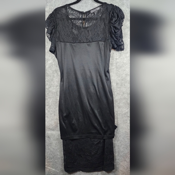 Forever 21 Black Lace Ruched Short Sleeve Lined Midi Dress Size Large - Picture 4 of 10